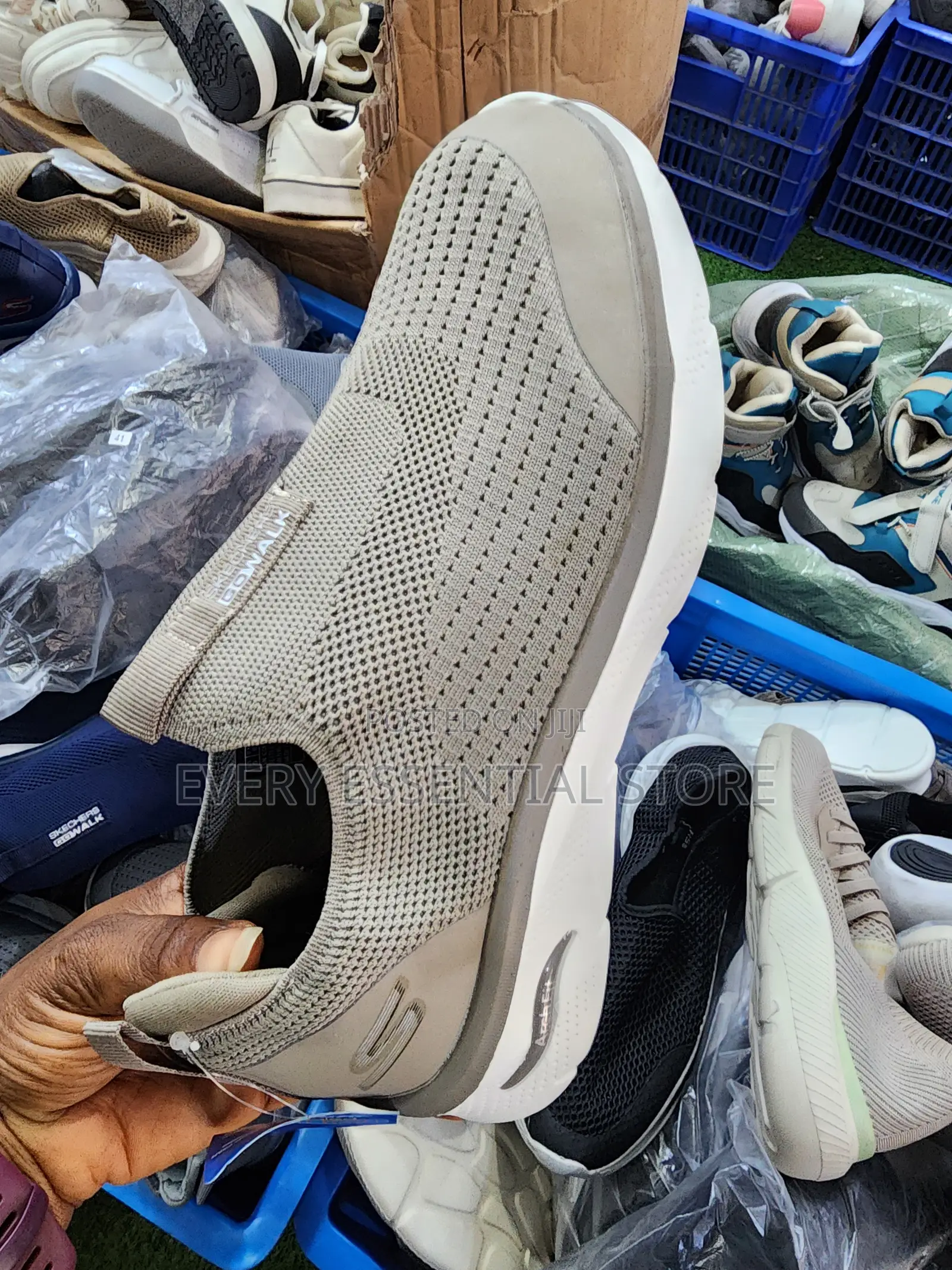 Skechers Arch Fit Sneakers – Lightweight Support All-Day Comfort
