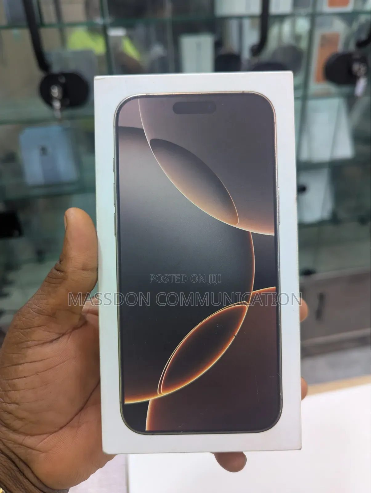 New Apple iPhone 16 Pro Max 256 GB Gold