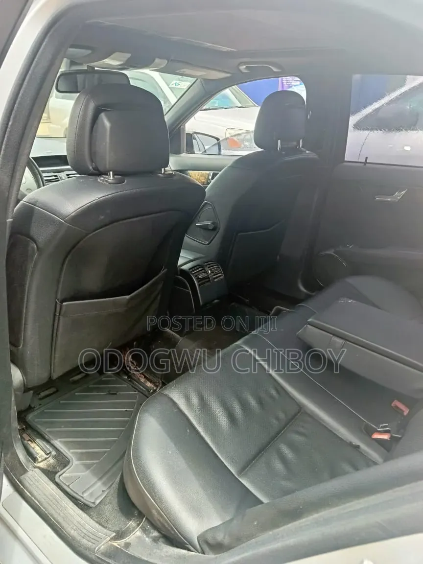 Mercedes-Benz C300 Sport Sedan AWD (3.0L 6cyl 7A) 2009 Silver