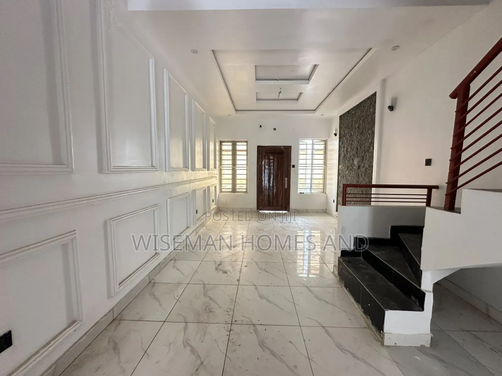 2bdrm Duplex in Sky Mall Axis for rent