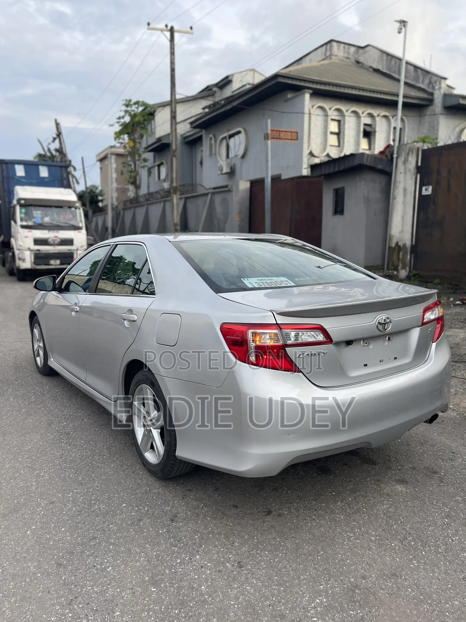Toyota Camry SE 4dr Sedan (2.5L 4cyl 6A) 2012 Silver