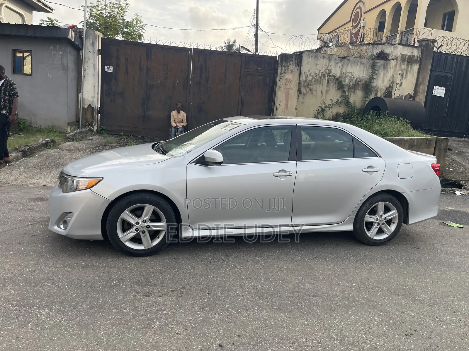 Toyota Camry SE 4dr Sedan (2.5L 4cyl 6A) 2012 Silver