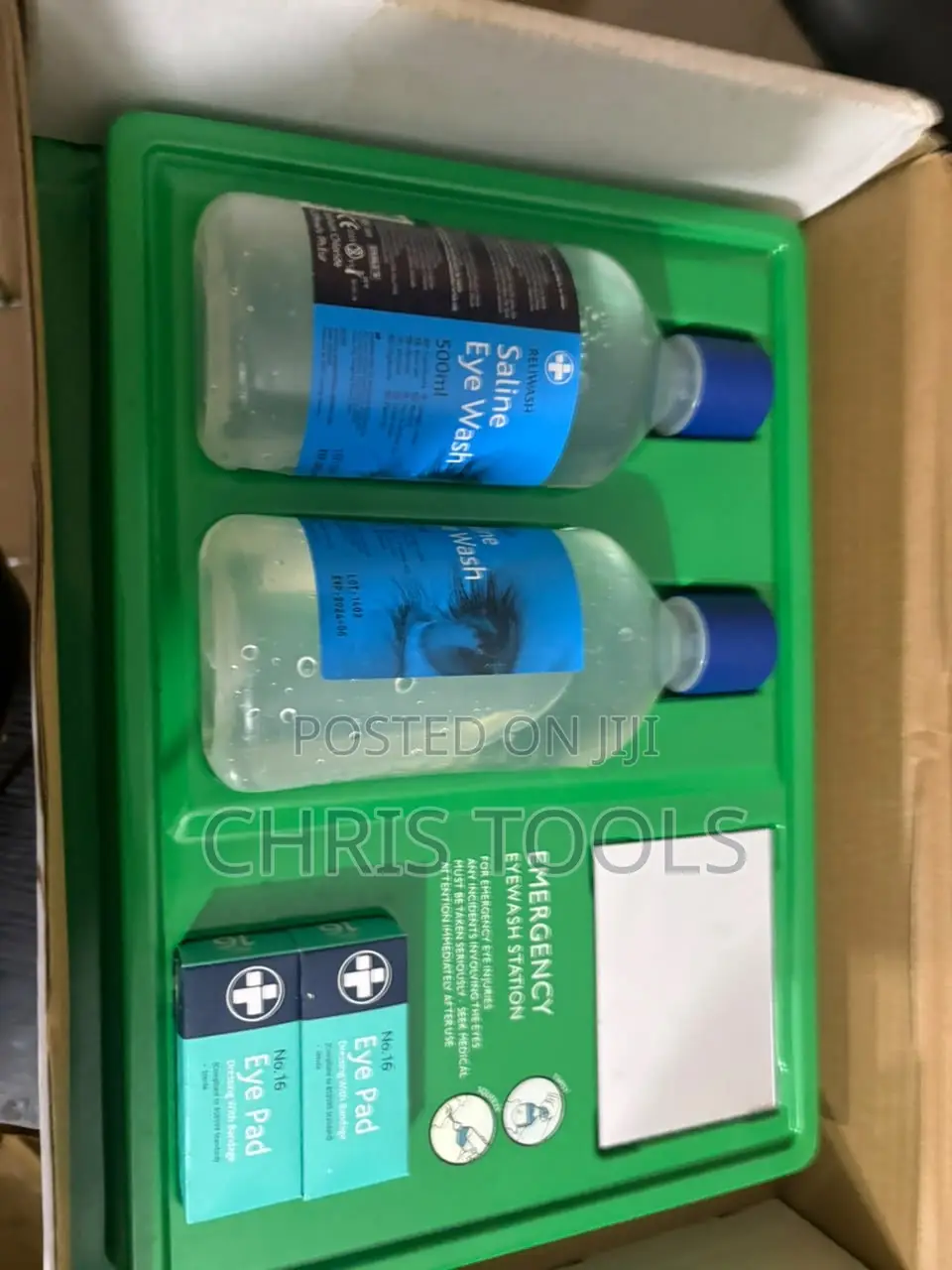 Reliwash Eye Wash Station Containing Two 500ml Sterile