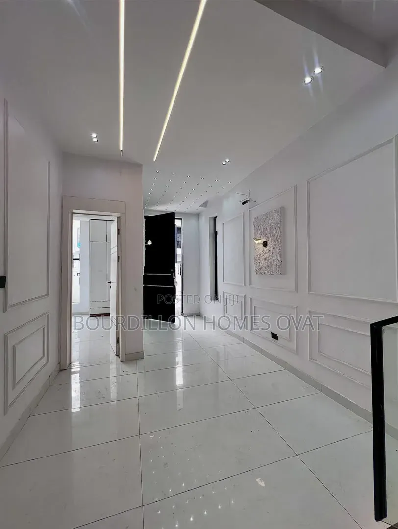 5bdrm Duplex in Lekki Palm City for sale