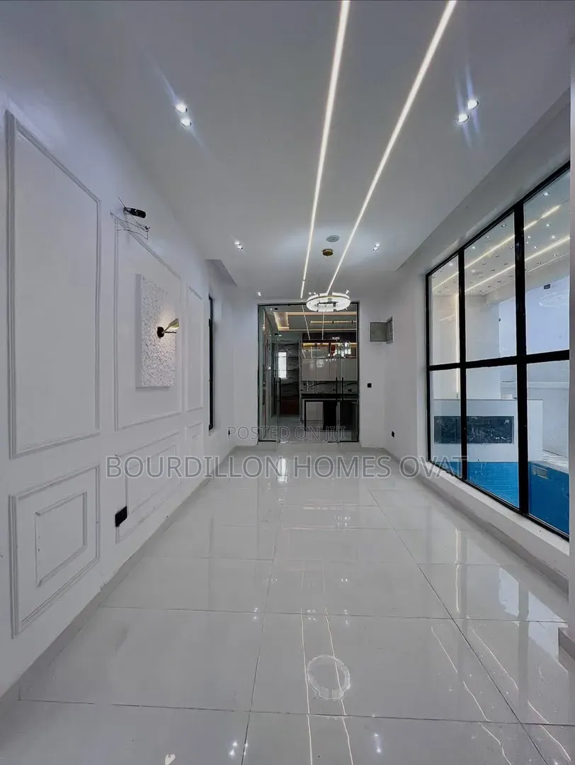 5bdrm Duplex in Lekki Palm City for sale