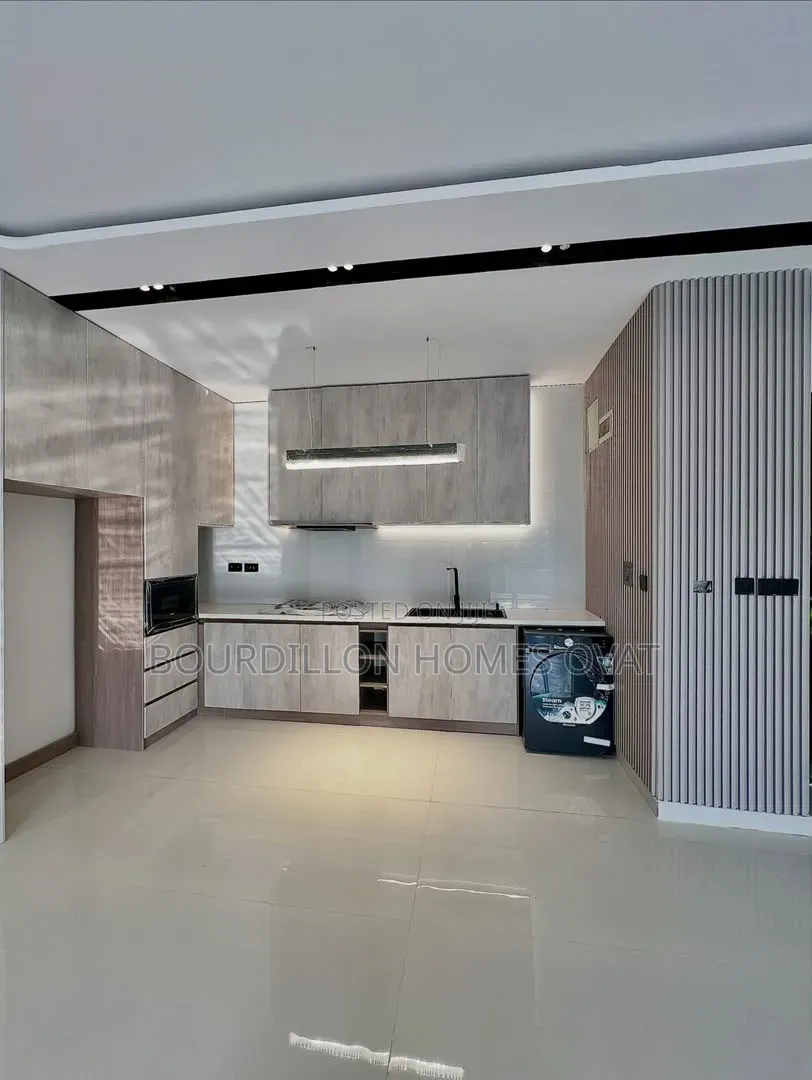 2bdrm Apartment in Lekki Phase 1 for sale
