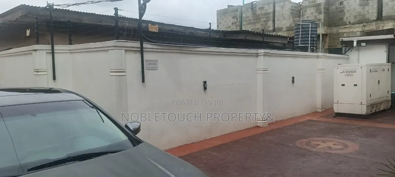 4bdrm Duplex in Iju Road Ifako Lagos, Oba Akran for sale