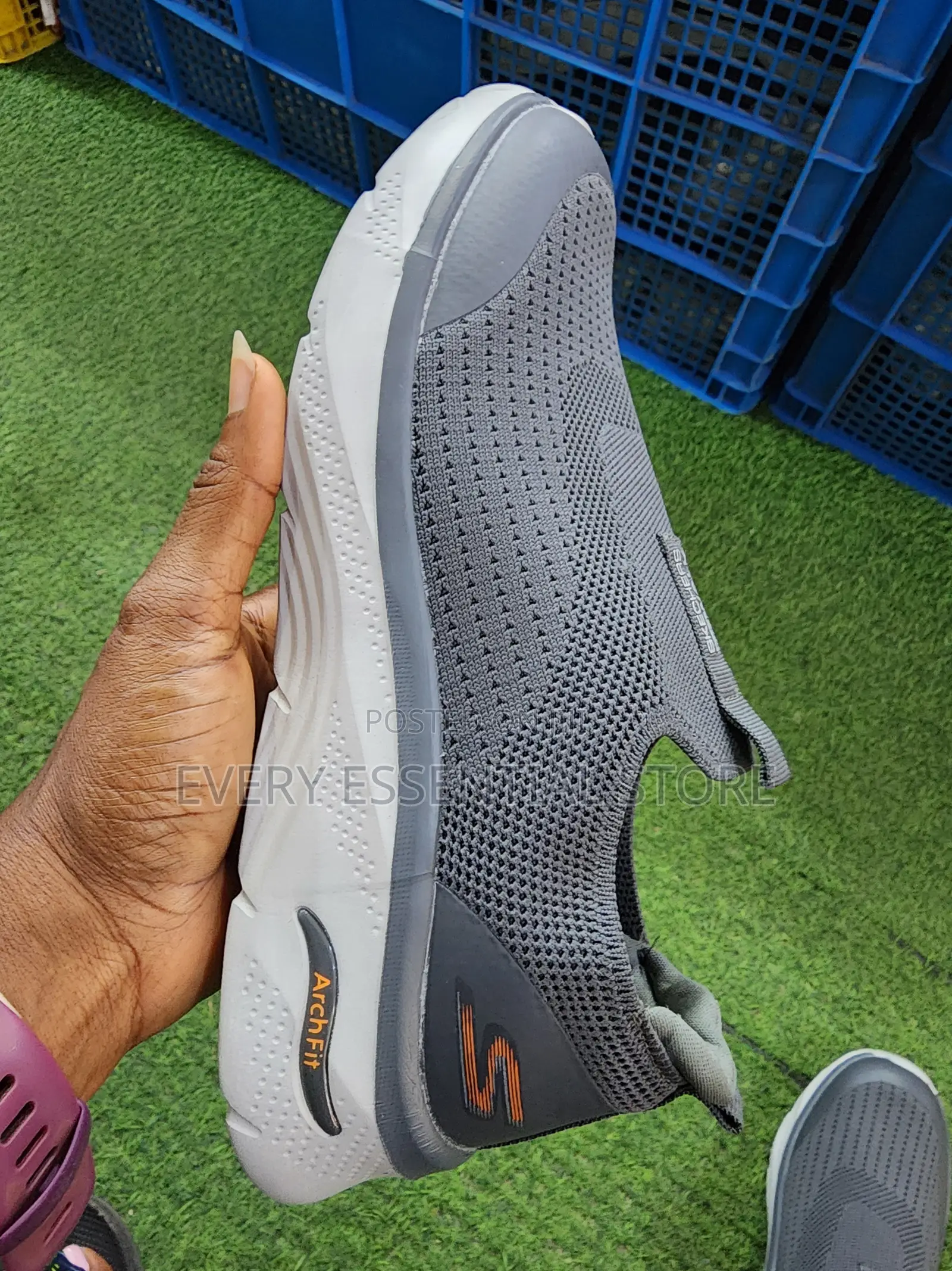 Skechers Arch Fit Sneakers Support All-Day Comfort Plus Lightweight