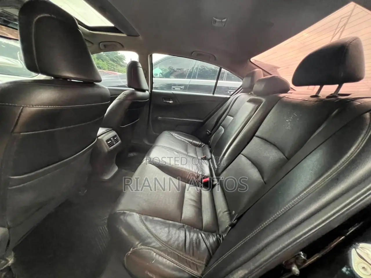 Honda Accord Touring 4dr Sedan FWD (3.5L 6cyl 6A) 2016 Black