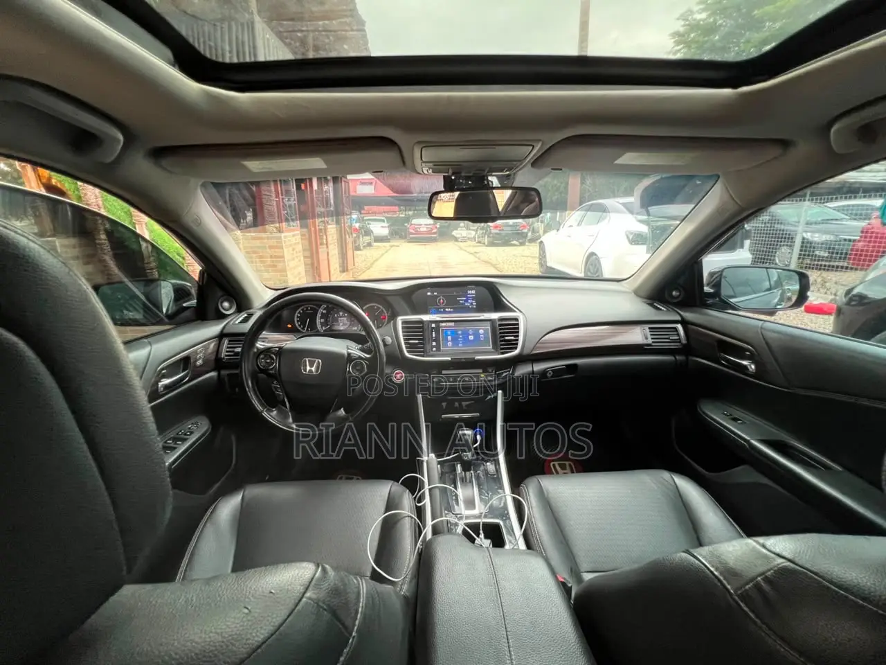 Honda Accord Touring 4dr Sedan FWD (3.5L 6cyl 6A) 2016 Black