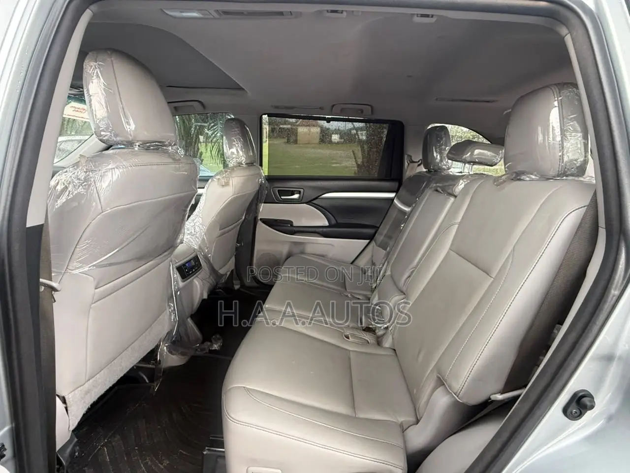 Toyota Highlander XLE V6 4x2 (3.5L 6cyl 6A) 2016 Silver