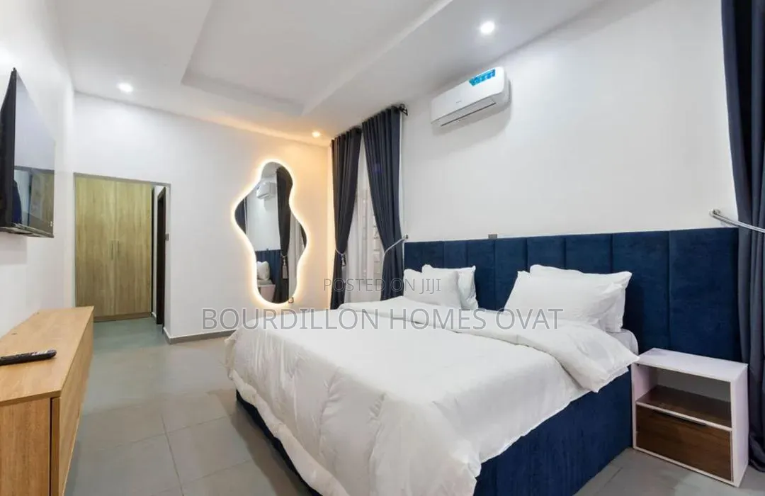 4bdrm Duplex in Oniru Victoria for sale