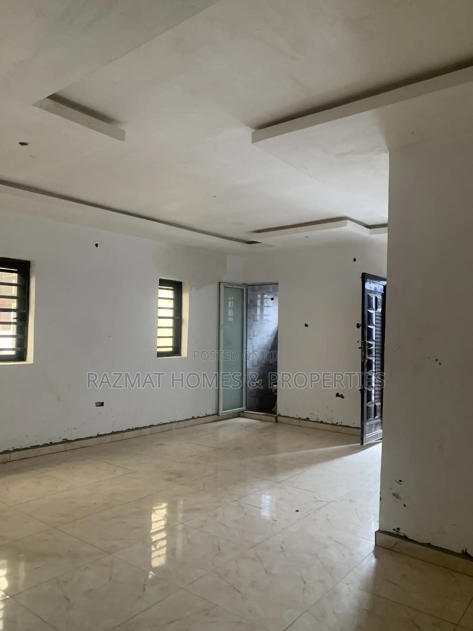 2bdrm Block of Flats in Okota for rent