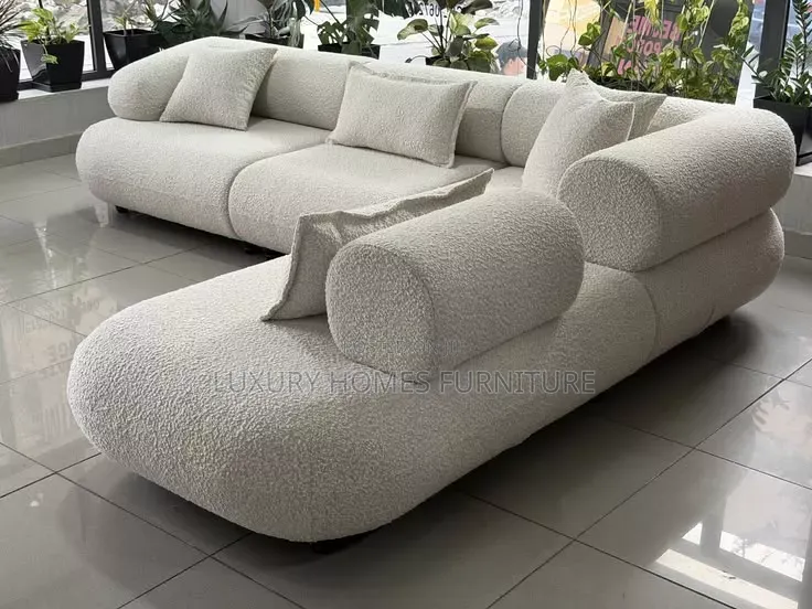 Standard 8 Stutters L Shape Chair