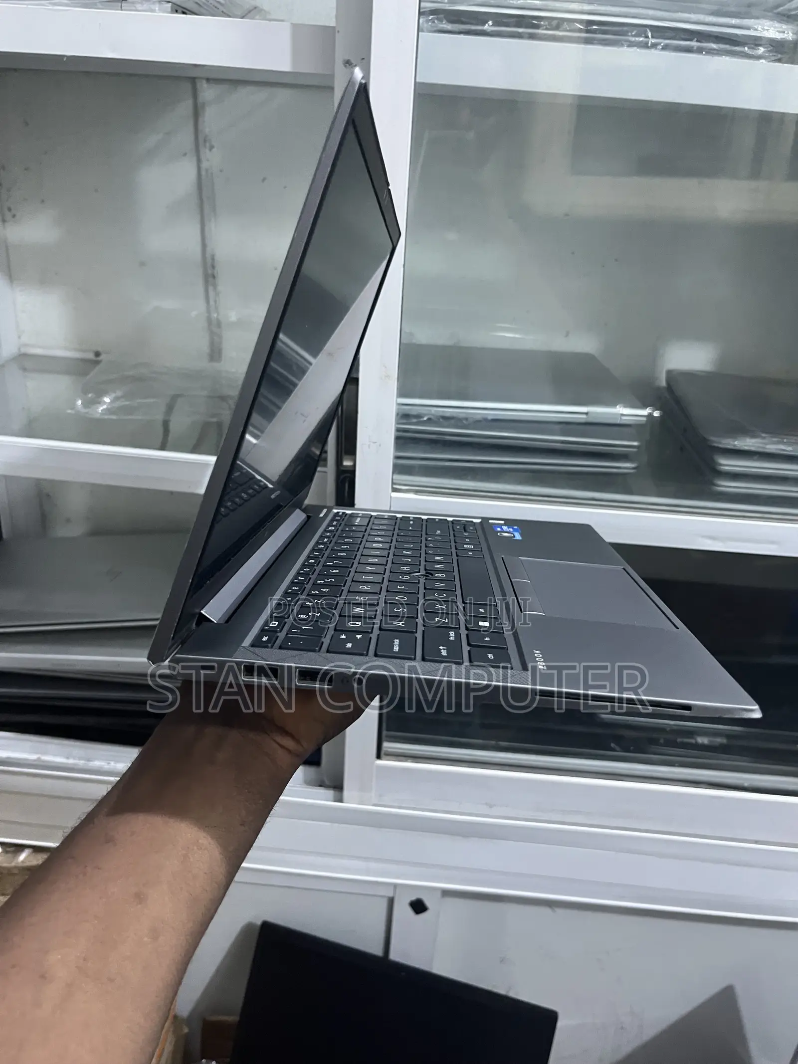 Laptop HP ZBook Firefly G8 16GB Intel Core i7 SSD 256GB
