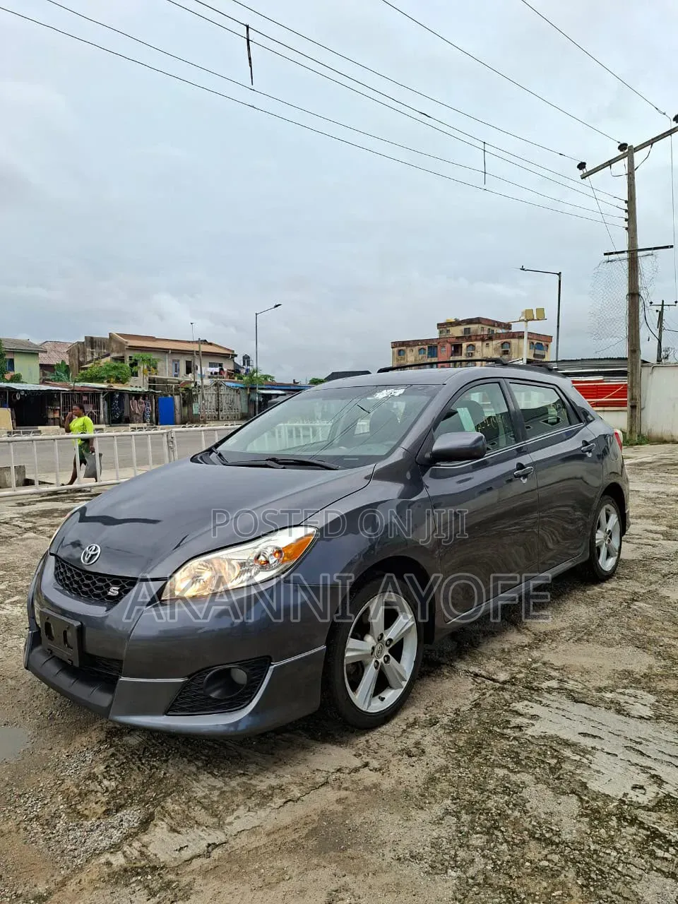 Toyota Matrix S Hatchback AWD (2.4L 4cyl 4A) 2010 Gray