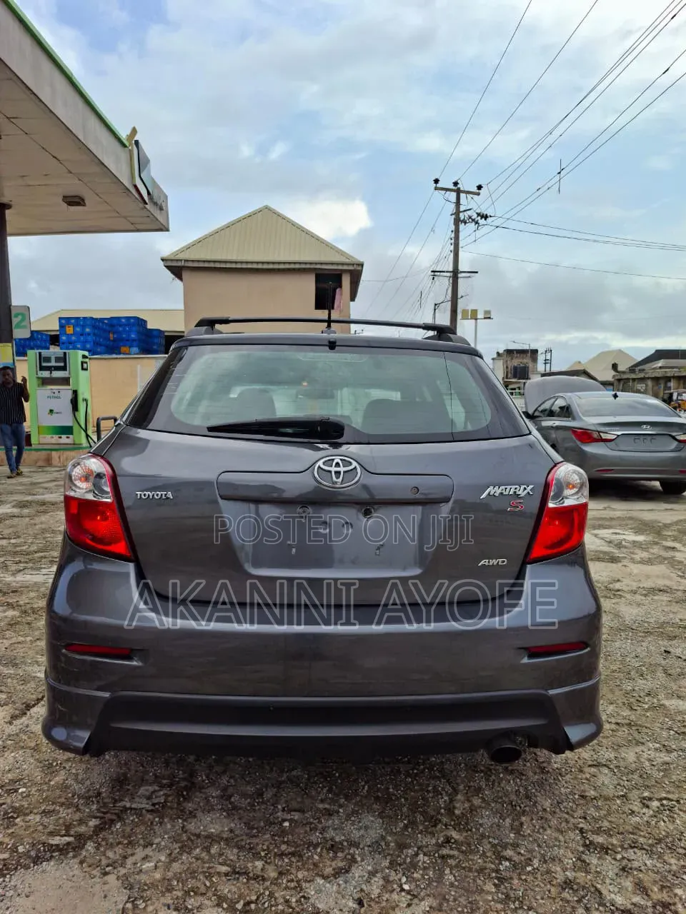 Toyota Matrix S Hatchback AWD (2.4L 4cyl 4A) 2010 Gray
