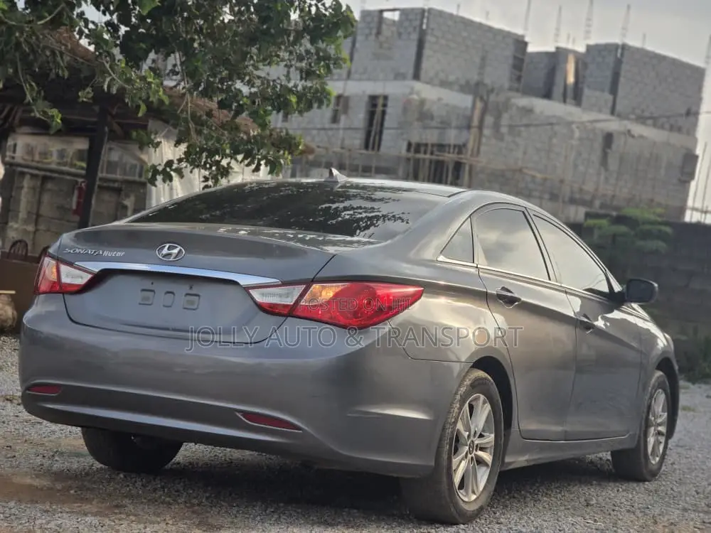 Hyundai Sonata Limited 4dr Sedan (2.0L 4cyl Turbo 6A) 2014 Gray