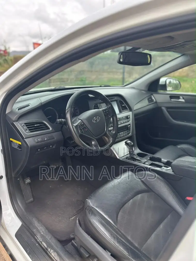 Hyundai Sonata SE 2016 White