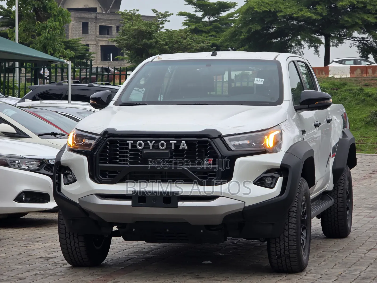 New Toyota Hilux 2025 White