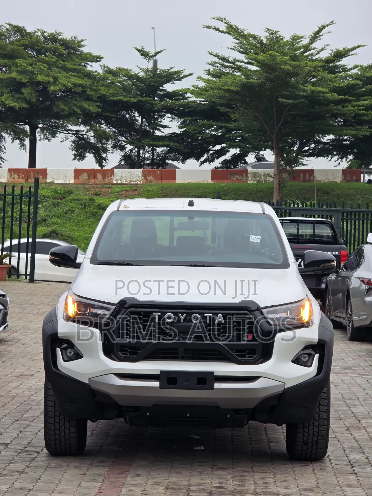 New Toyota Hilux 2025 White