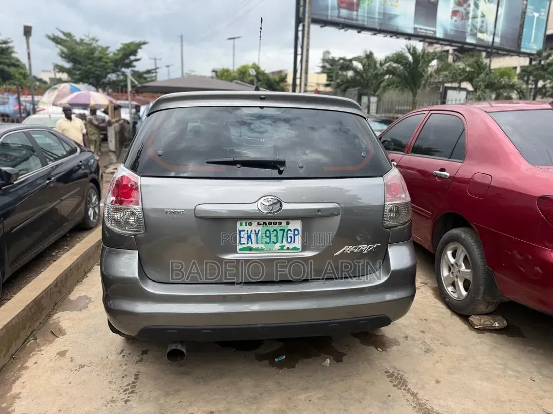 Toyota Matrix 2008 Gray