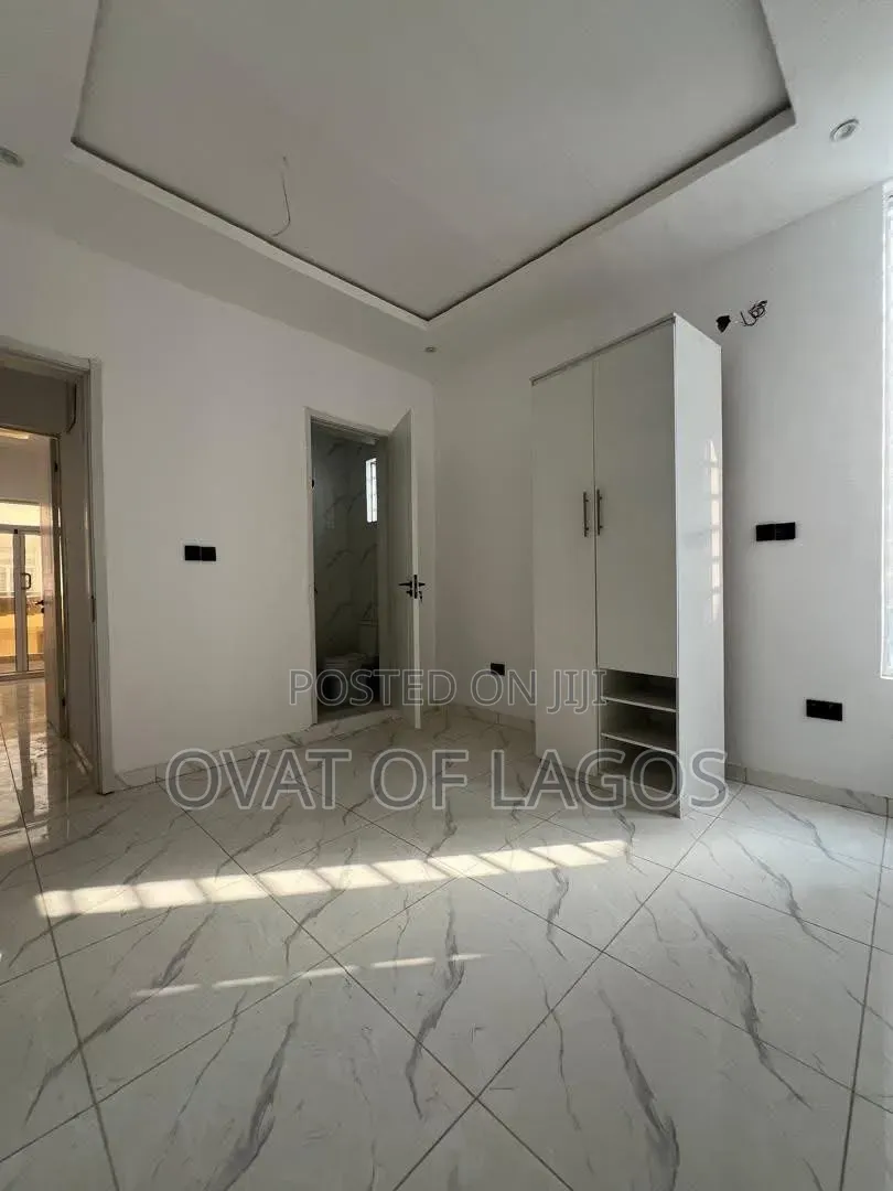 4bdrm Duplex in Ikota Gra for rent