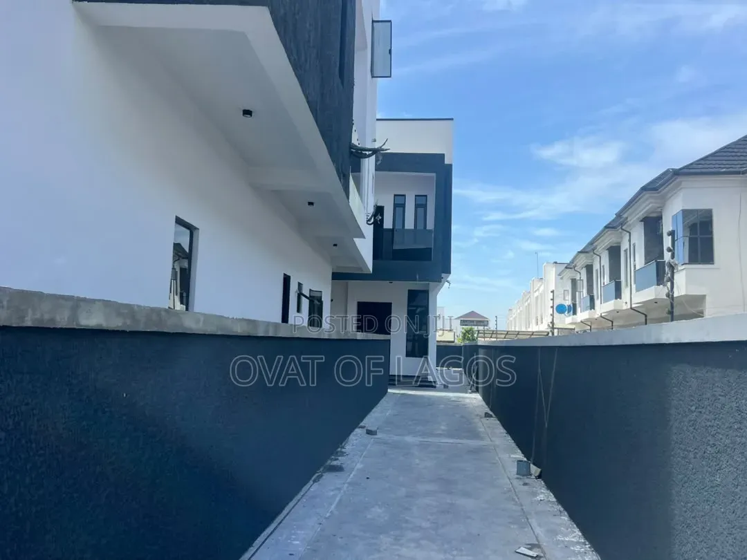 4bdrm Duplex in Orchid, Lekki Expressway for sale