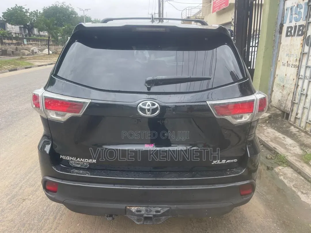Toyota Highlander 2015 Black