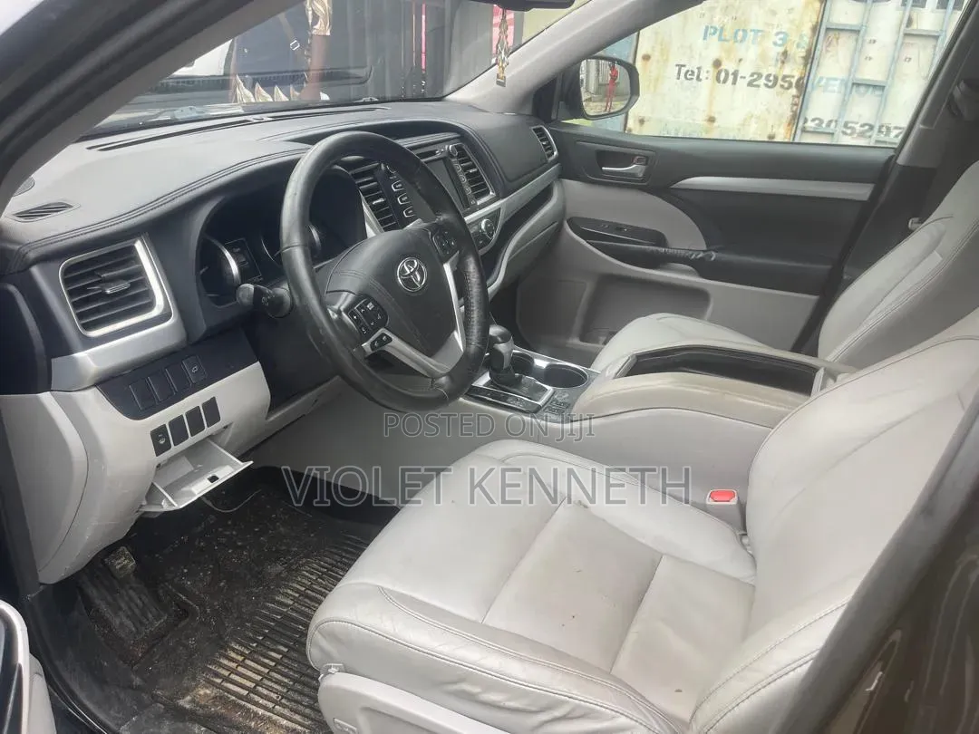 Toyota Highlander 2015 Black