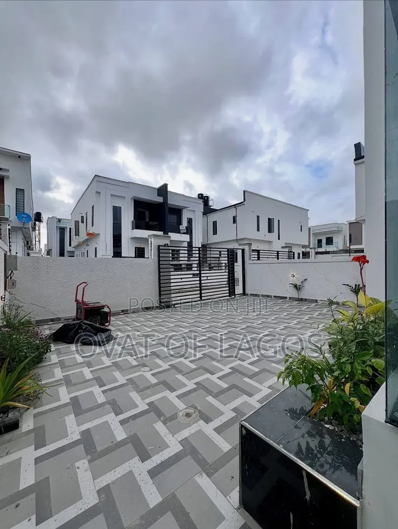5bdrm Duplex in Lekki Palm City, Ado / Ajah for sale