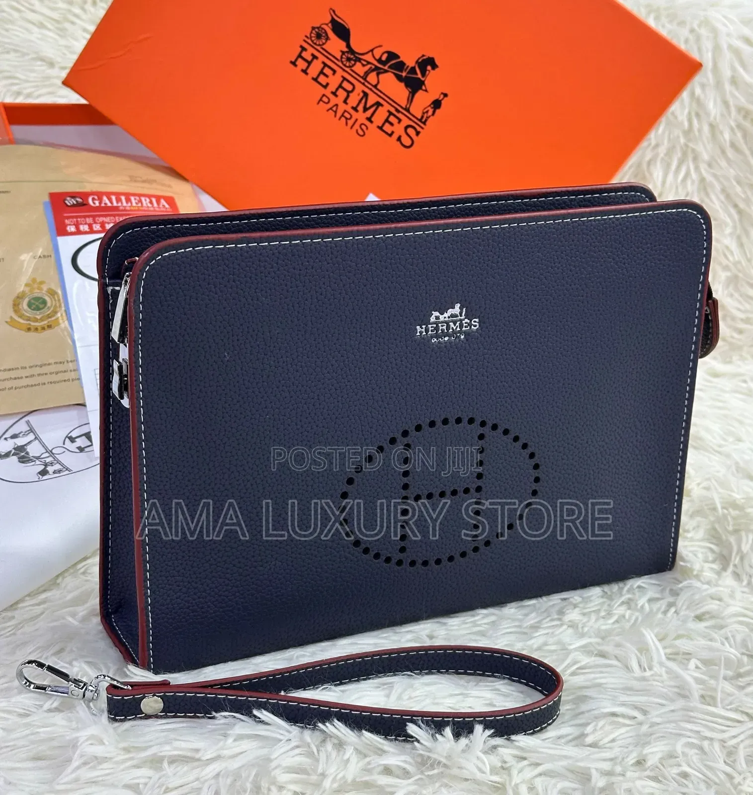 Hermes Luxury Men Armpit Purse– Stylish, Durable Premium Leather