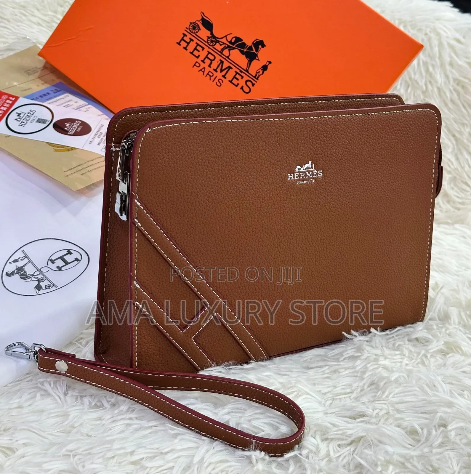 Hermes Luxury Men Armpit Purse– Stylish, Durable Premium Leather