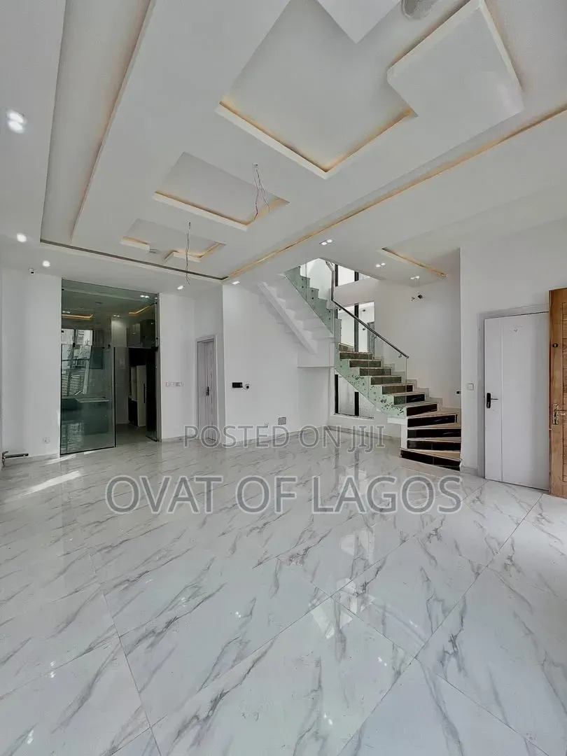 4bdrm Duplex in Chevron Tollgate for sale