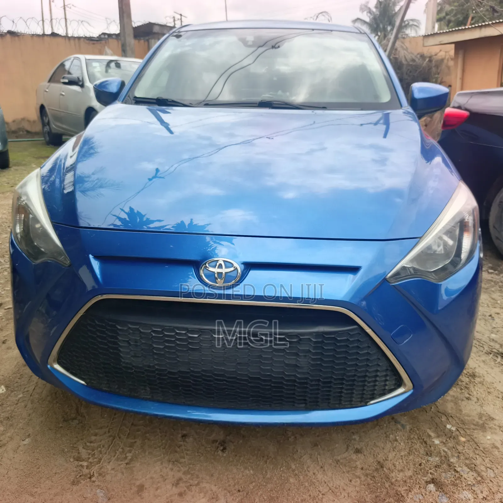 Toyota Yaris 2019 Blue