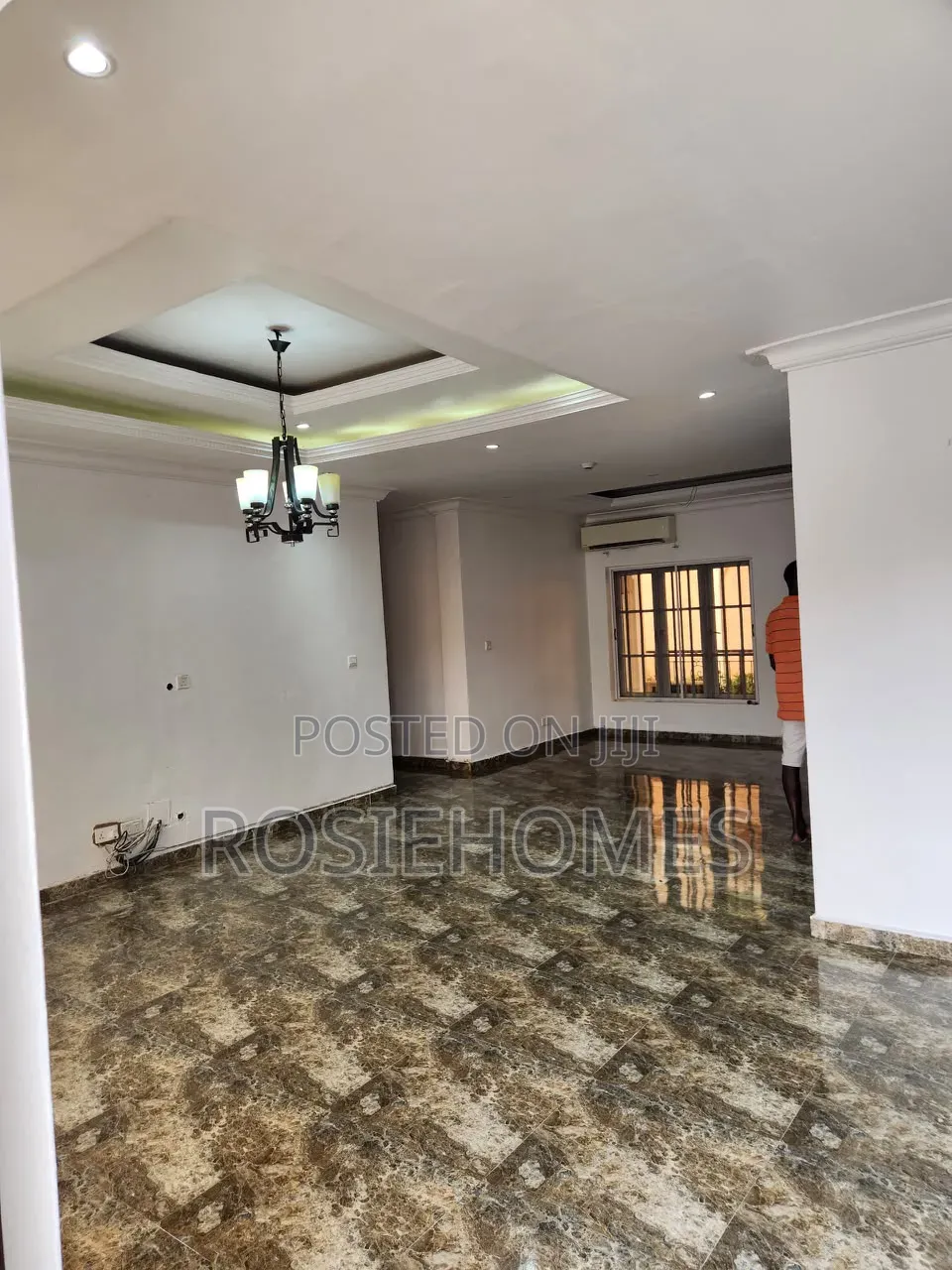 3bdrm Block of Flats in Parkview Estate for rent