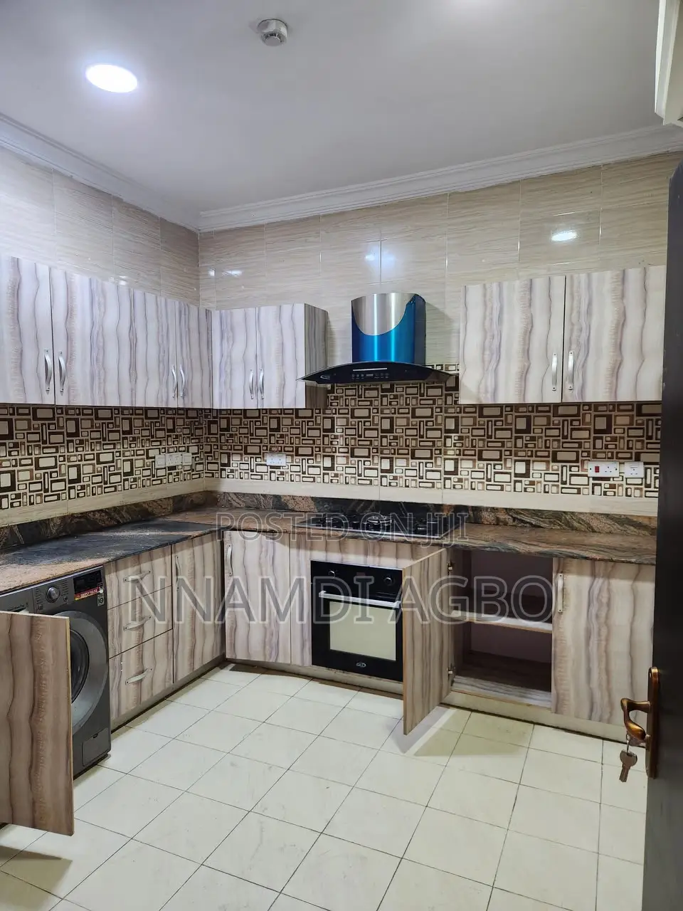 3bdrm Apartment in Parkview Estate for rent