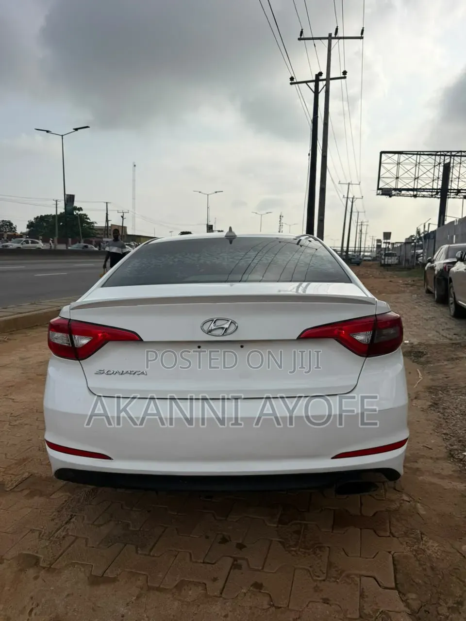 Hyundai Sonata Base Sedan FWD (2.4L 4cyl 6A) 2016 White