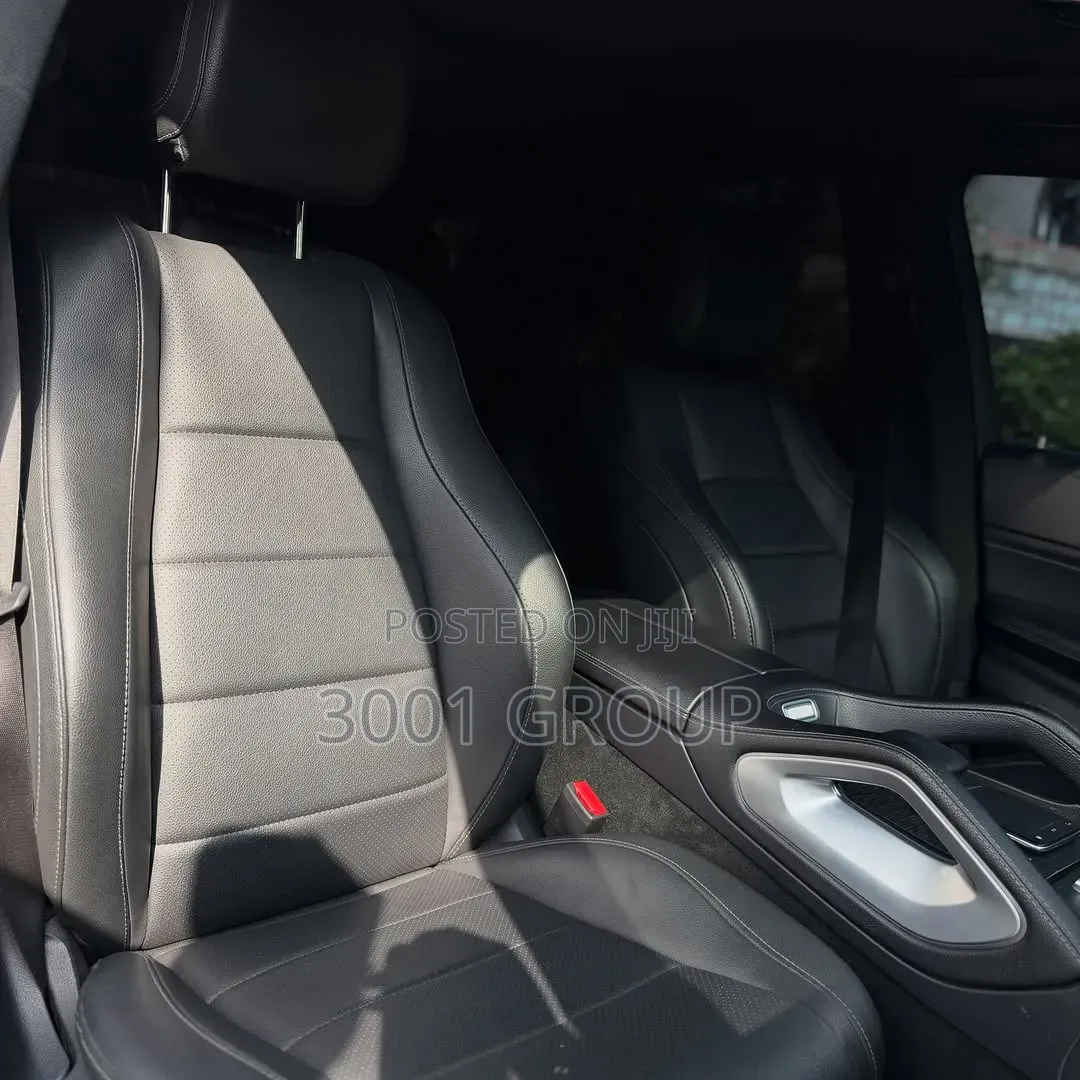 Mercedes-Benz GLE-Class 2023 Gray