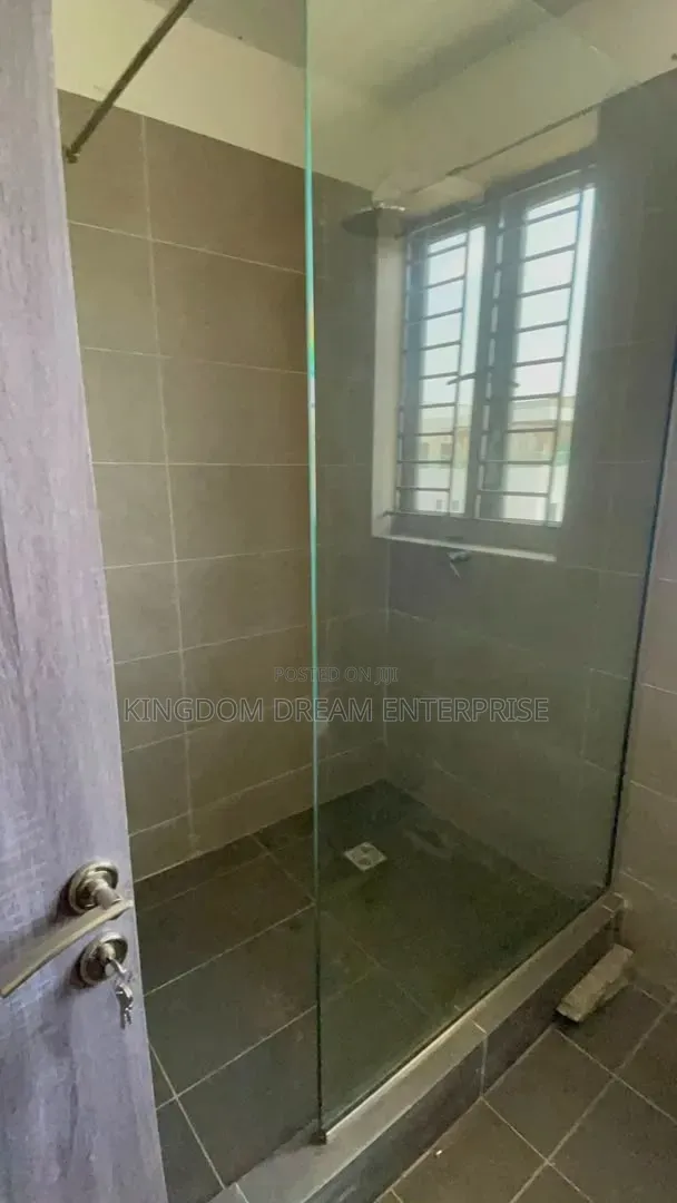 Mini Flat in Pero Agege, Pen Cinema for rent