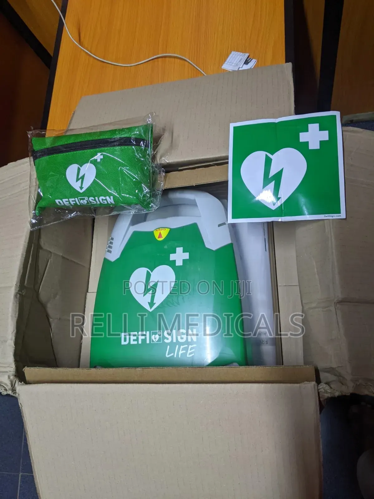Schiller Defibrillator