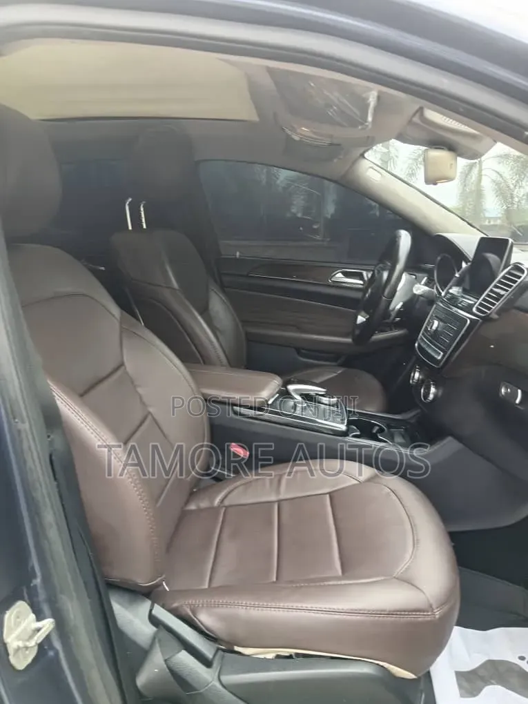 Mercedes-Benz GLE-Class 2017 Blue
