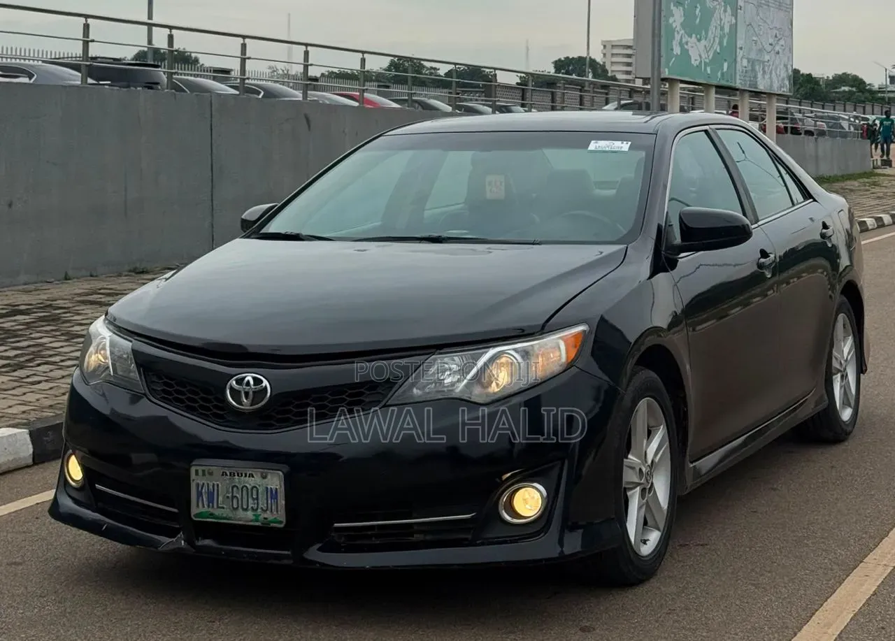 Toyota Camry 2013 Black