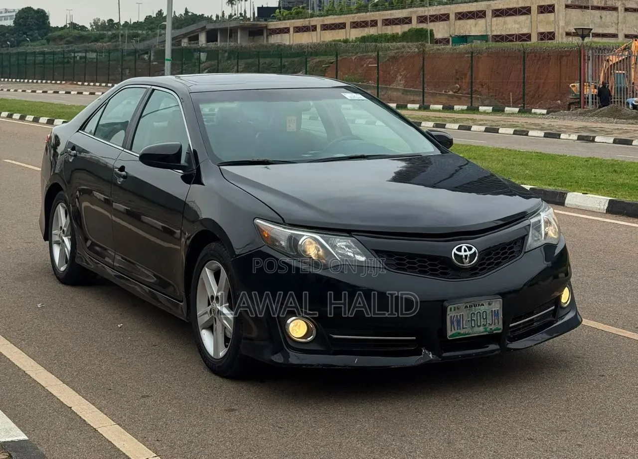 Toyota Camry 2013 Black