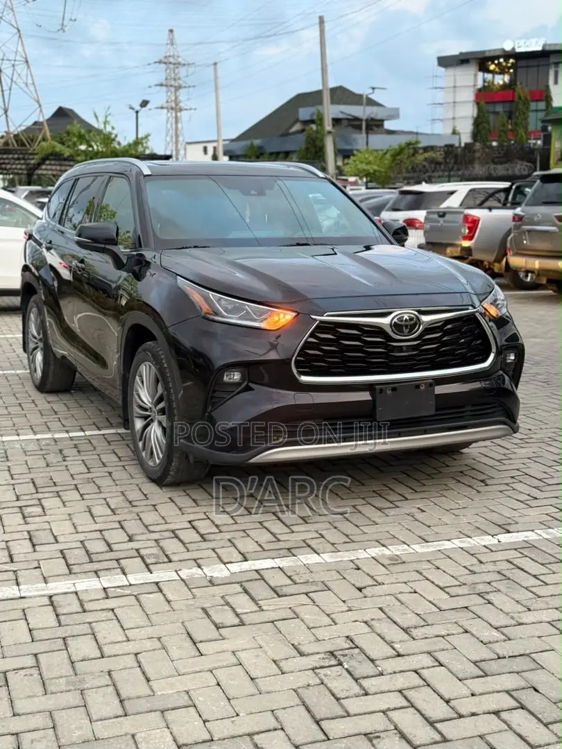 Toyota Highlander Platinum 2021 Black