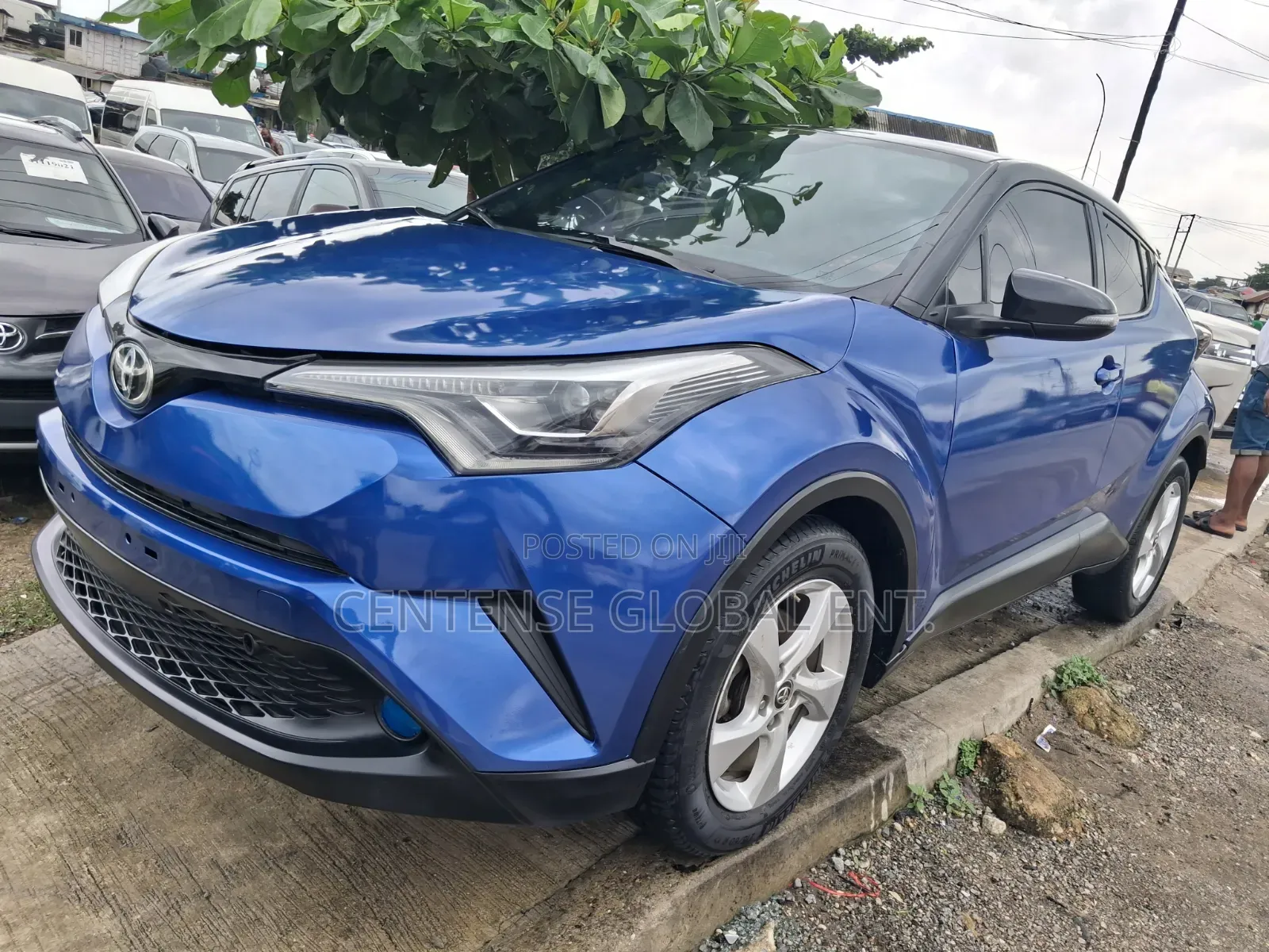 Toyota C-HR 2018 Blue