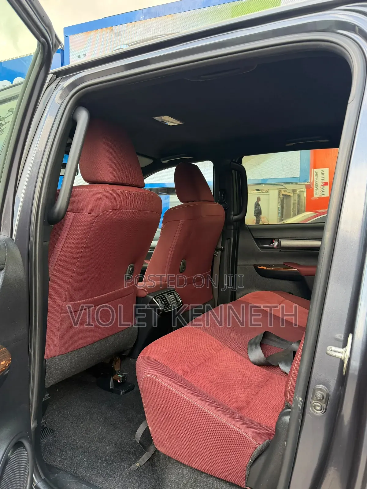 Toyota Hilux 2021 Black