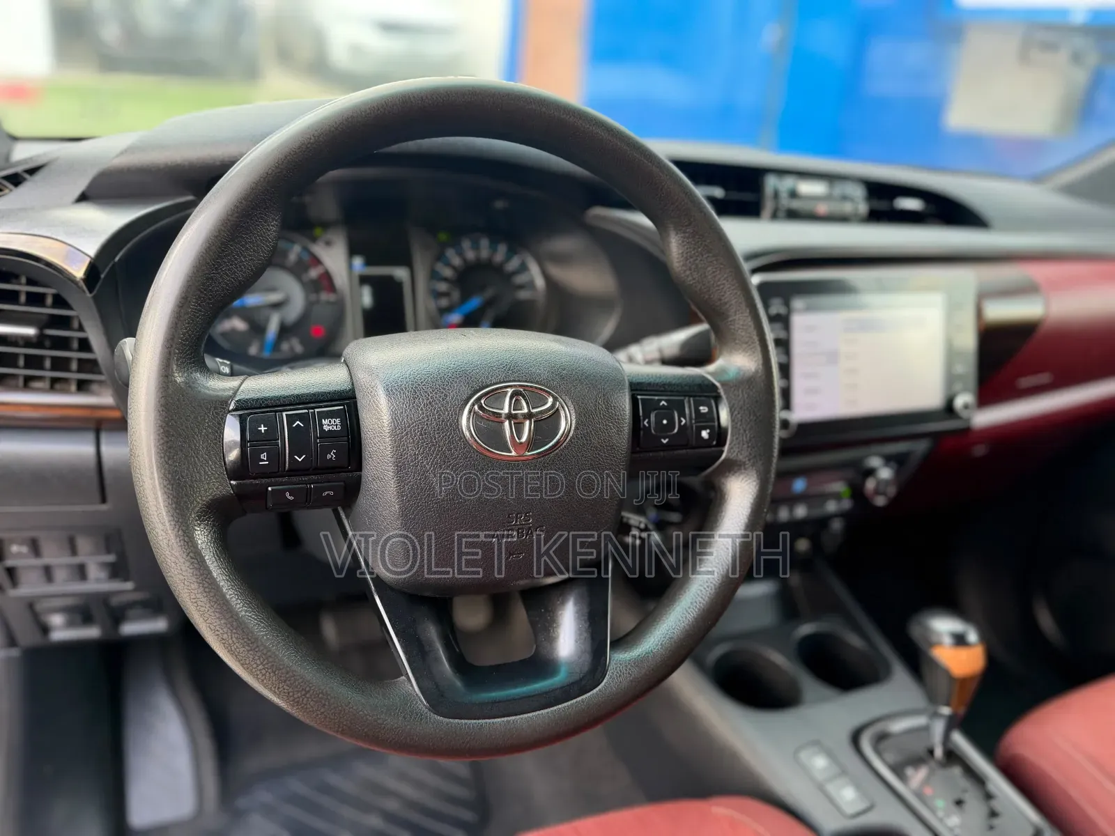 Toyota Hilux 2021 Black