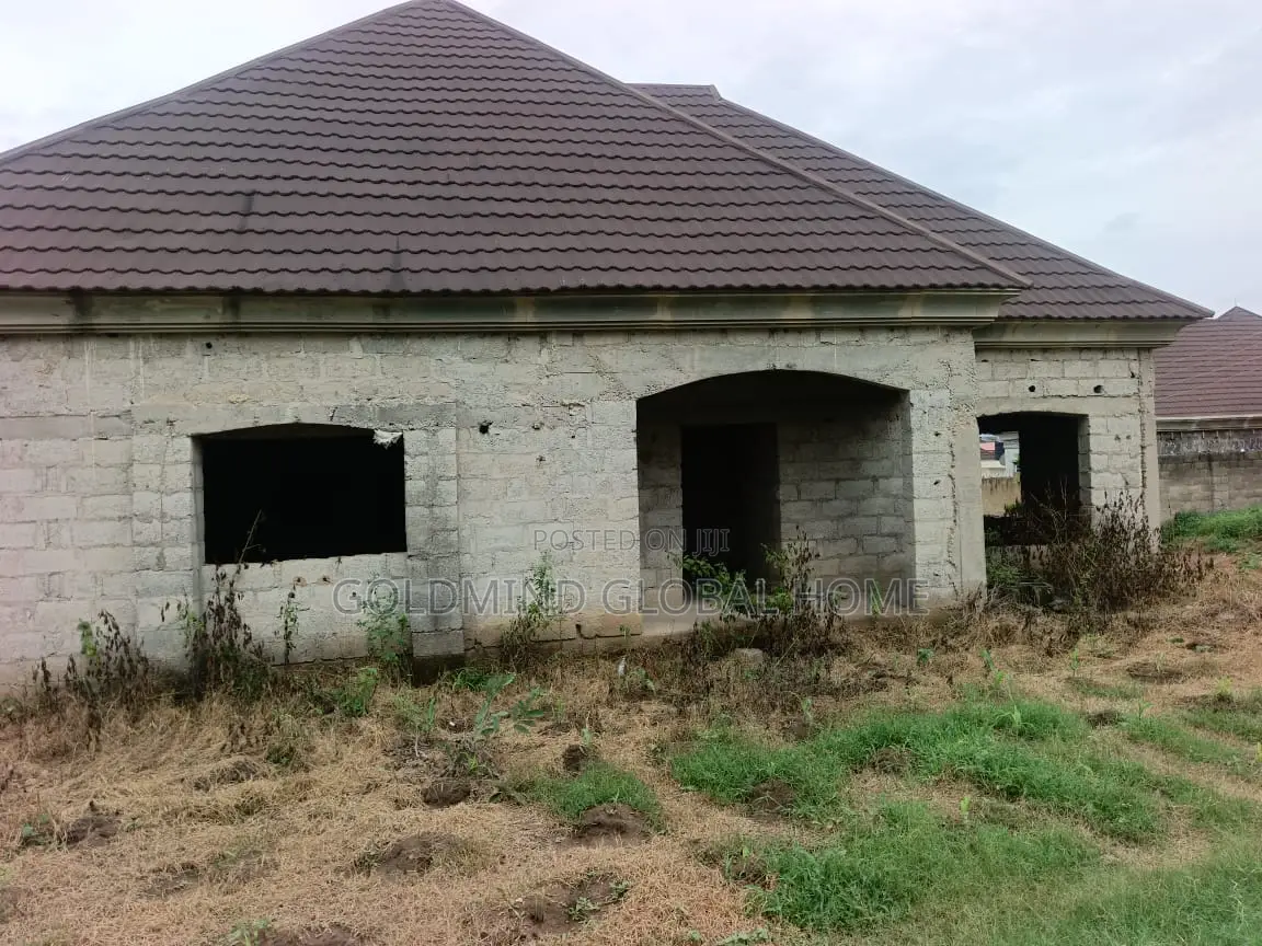 3bdrm Bungalow in Lugbe District. for sale