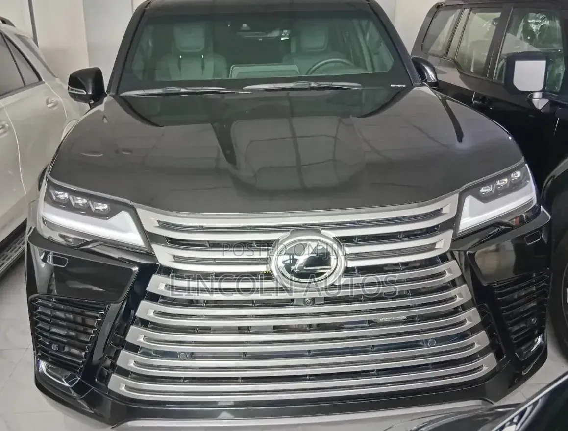 New Lexus LX 600 2025 Off white